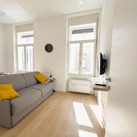Апартаменты San Lazzaro 232 Tirabora Short Rent Триест Экстерьер фото