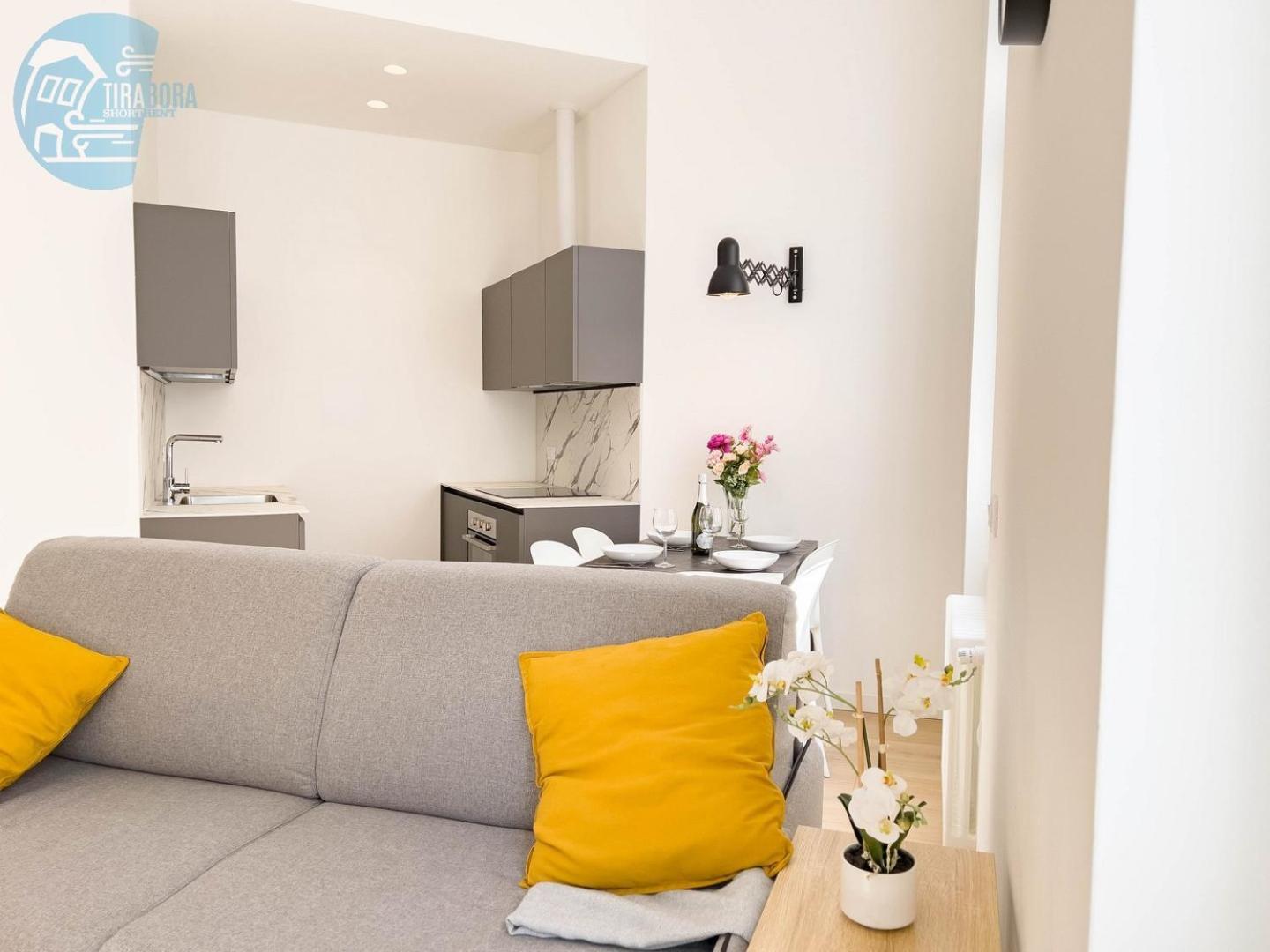Апартаменты San Lazzaro 232 Tirabora Short Rent Триест Экстерьер фото